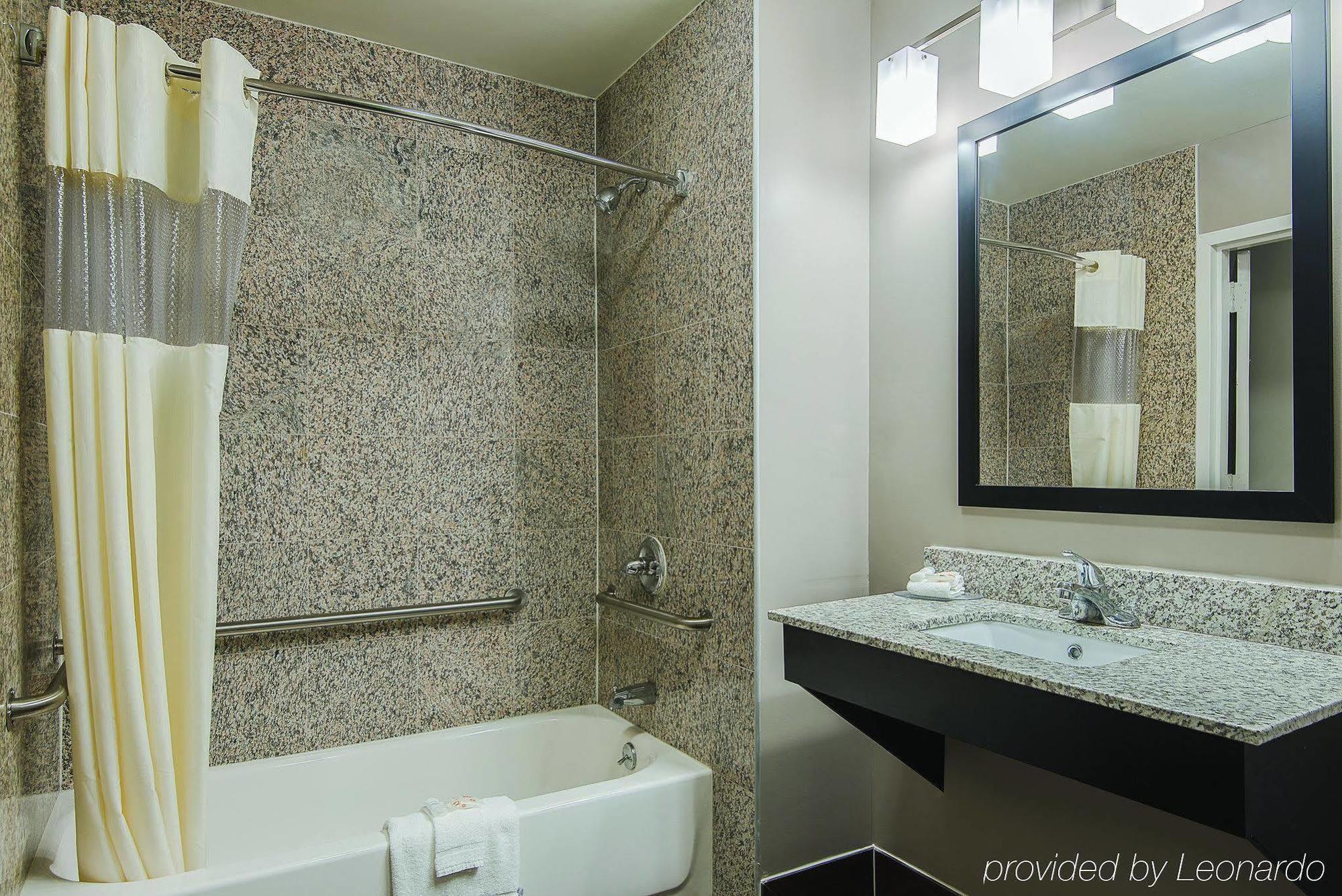 La Quinta By Wyndham Brooklyn East Hotel New York Eksteriør billede